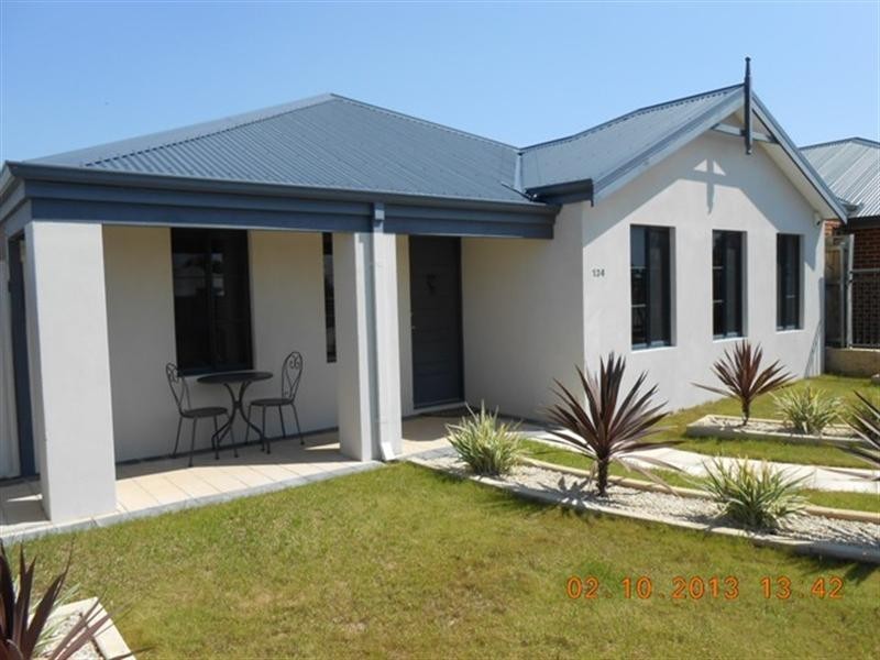 134 Elmridge Parkway, Ellenbrook WA 6069