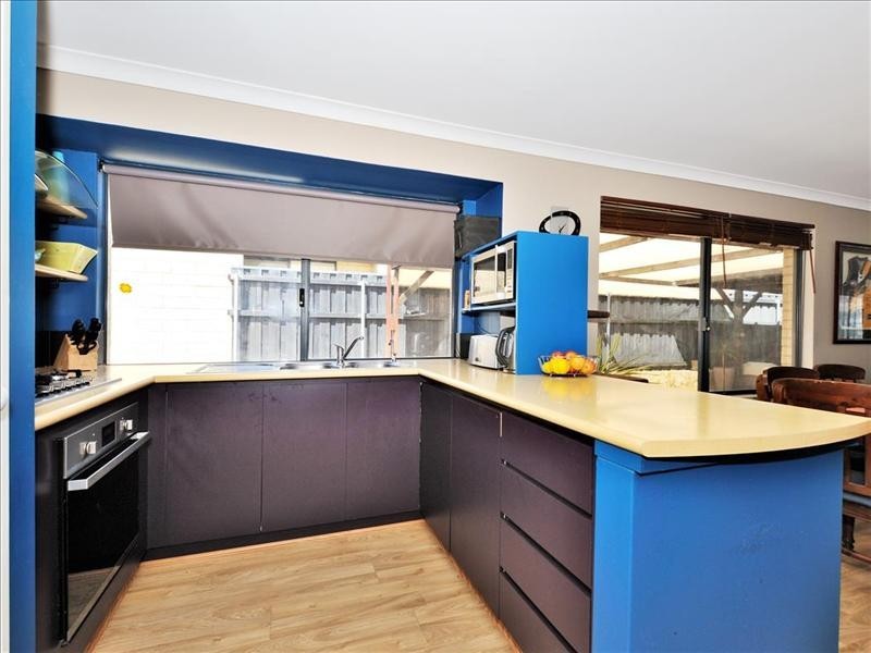 21 Riverina Drive, Ellenbrook WA 6069