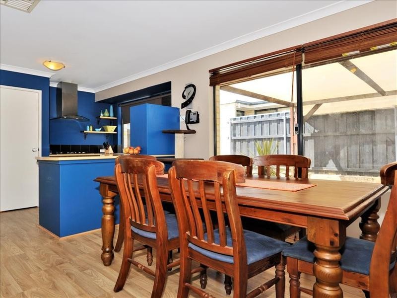 21 Riverina Drive, Ellenbrook WA 6069