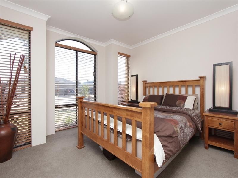 7 Elmore Pass, Ellenbrook WA 6069