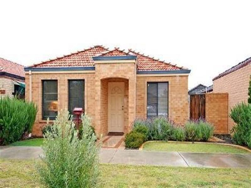 16 St Tropez Vista, Ellenbrook WA 6069