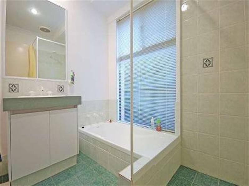 16 St Tropez Vista, Ellenbrook WA 6069