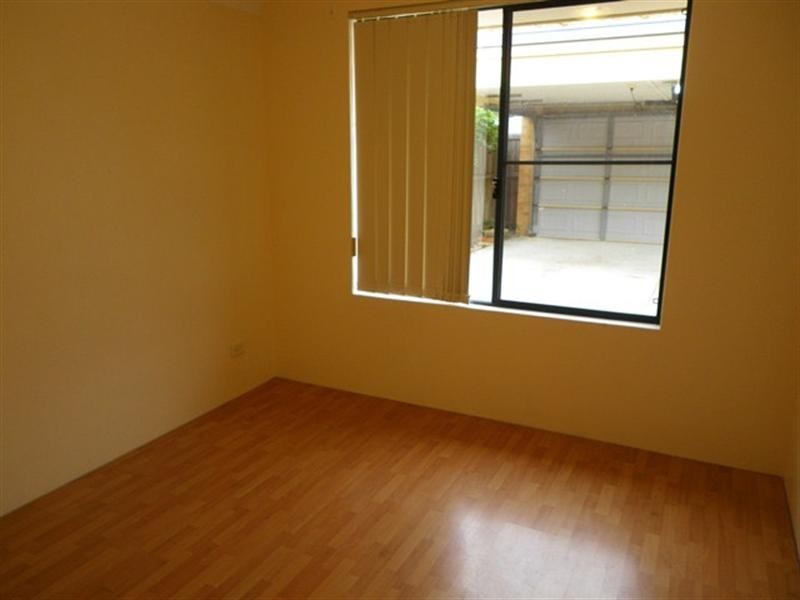 16 St Tropez Vista, Ellenbrook WA 6069