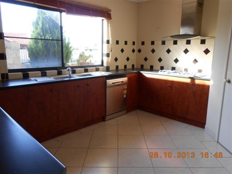 50 Sandown Circle, Henley Brook WA 6055