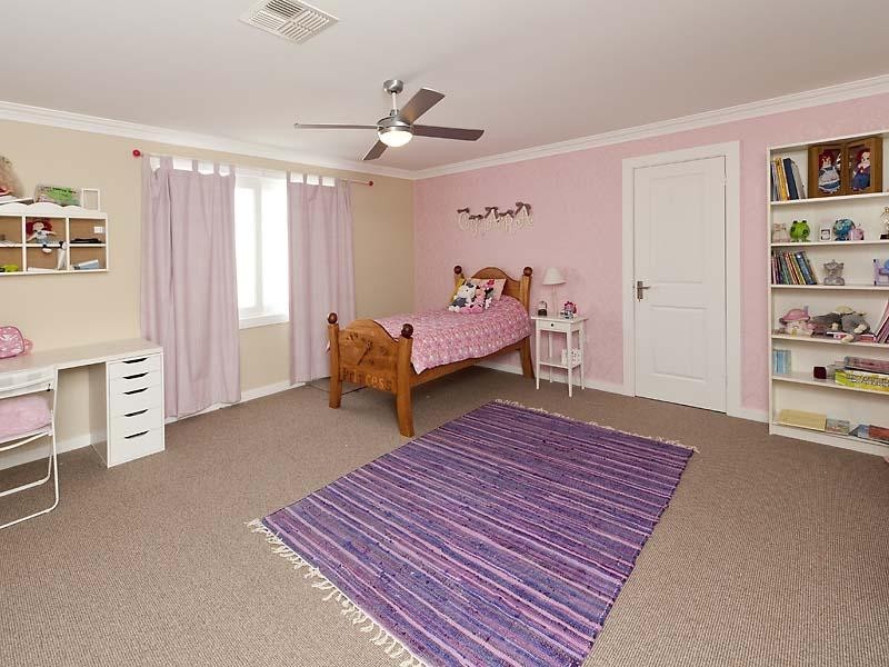 28 Portmarnock Drive, The Vines WA 6069