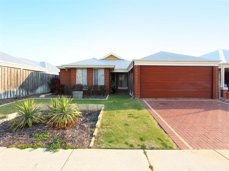 37 Bancombe Crescent, Ellenbrook WA 6069