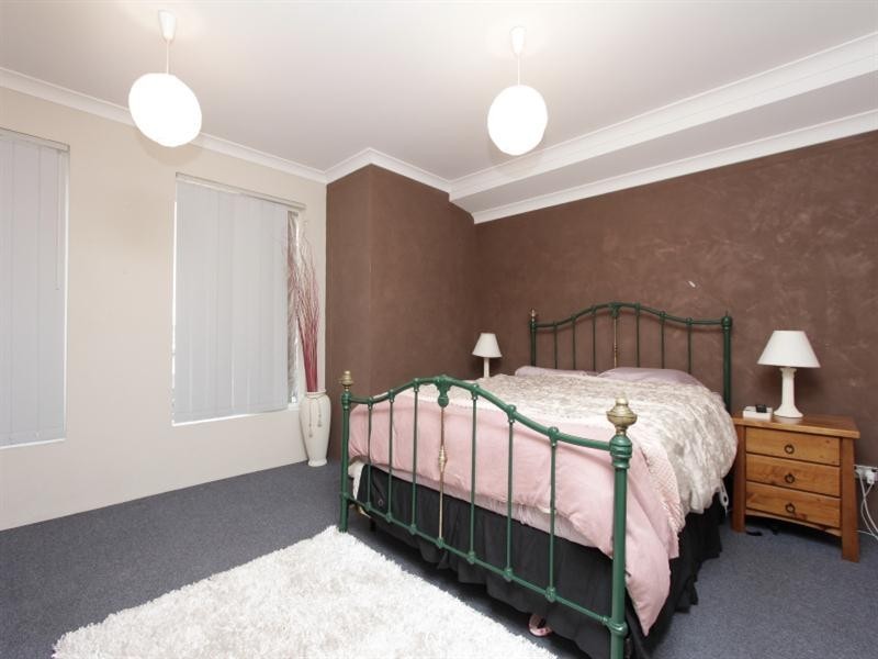 37 Bancombe Crescent, Ellenbrook WA 6069