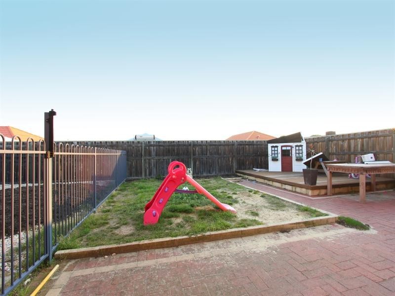 37 Bancombe Crescent, Ellenbrook WA 6069