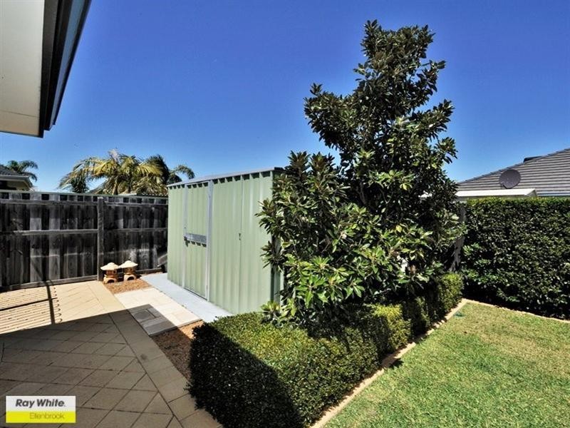 11 Merens Terrace, Henley Brook WA 6055