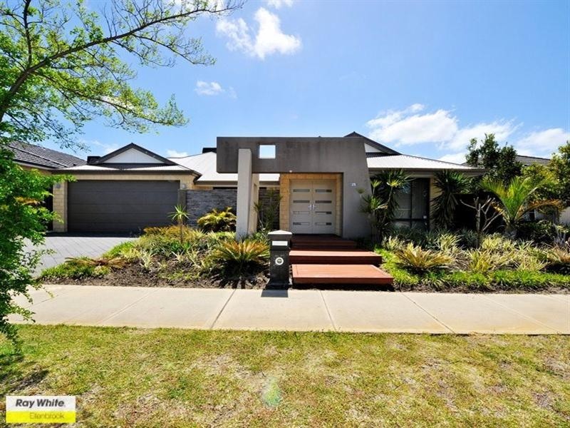 21 Dulegal Way, Aveley WA 6069