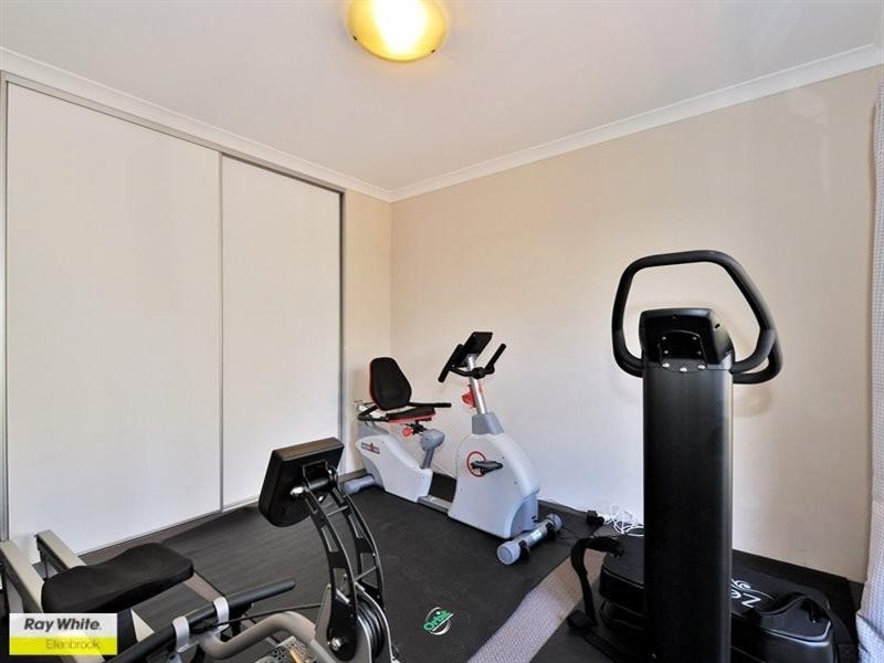 21 Dulegal Way, Aveley WA 6069