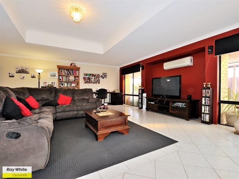 47 Rocklea Crescent, Ellenbrook WA 6069