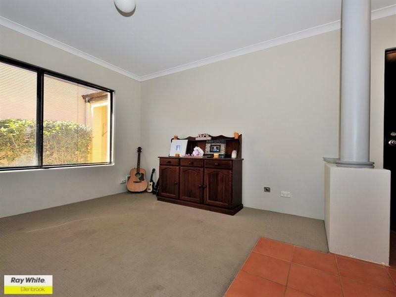 32 St Tropez Vista, Ellenbrook WA 6069