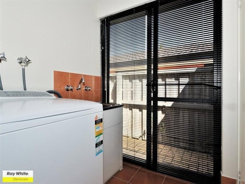 32 St Tropez Vista, Ellenbrook WA 6069