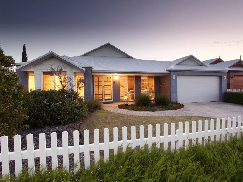 42 Arbor Drive, Ellenbrook WA 6069