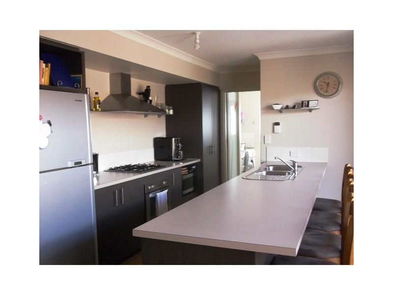 27 Parnham Avenue, Ellenbrook WA 6069