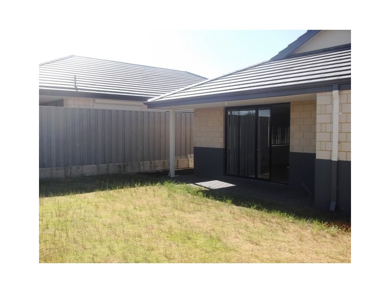 14 Coree Lane, Ellenbrook WA 6069