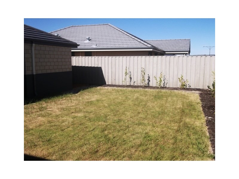 14 Coree Lane, Ellenbrook WA 6069