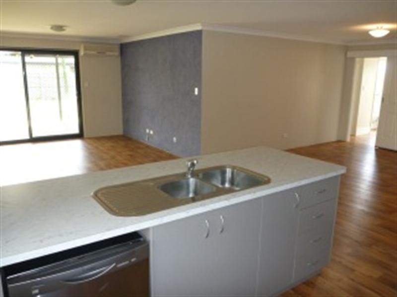 11 Derricap Avenue, Ellenbrook WA 6069