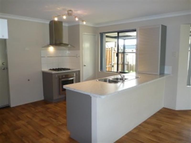 11 Derricap Avenue, Ellenbrook WA 6069