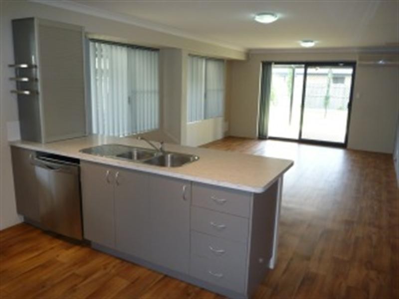 11 Derricap Avenue, Ellenbrook WA 6069