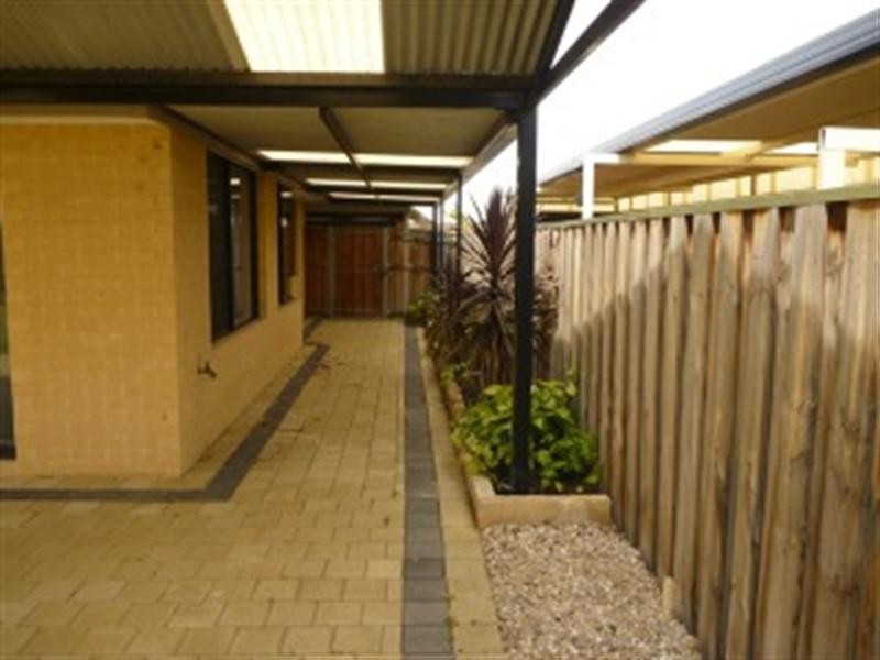 11 Derricap Avenue, Ellenbrook WA 6069