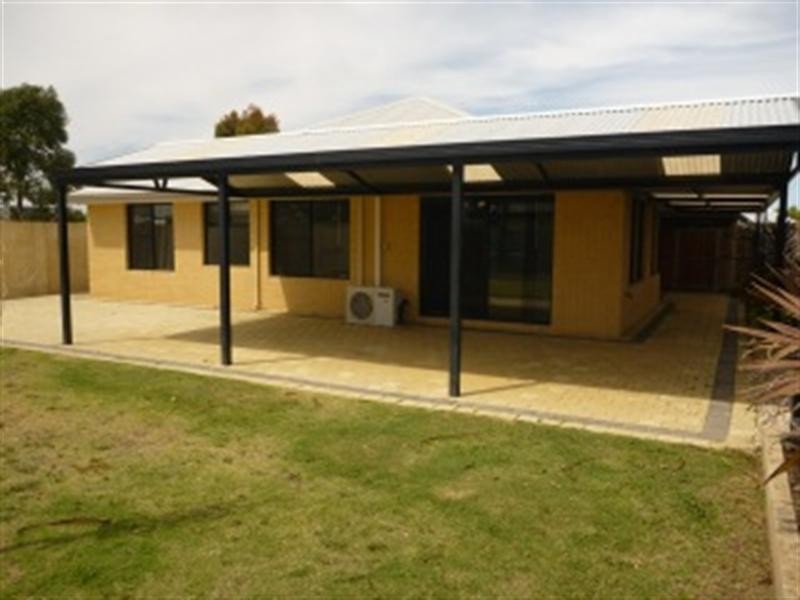 11 Derricap Avenue, Ellenbrook WA 6069