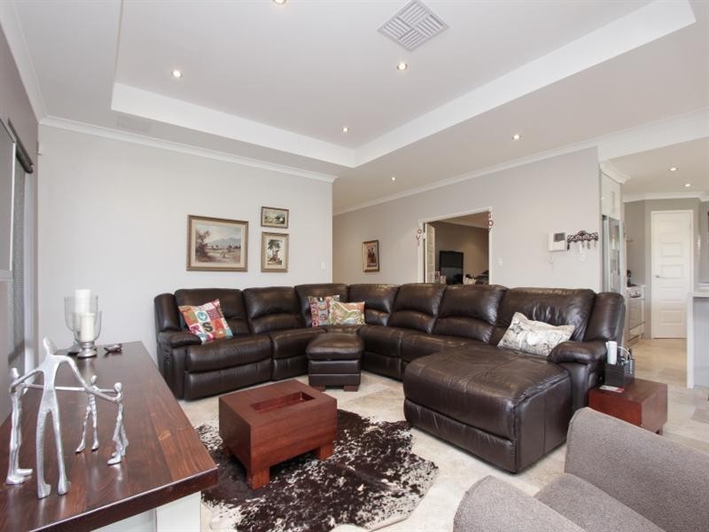 14 Fewson Turn, Ellenbrook WA 6069