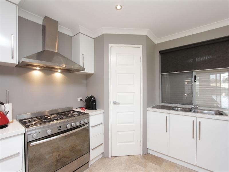 14 Fewson Turn, Ellenbrook WA 6069