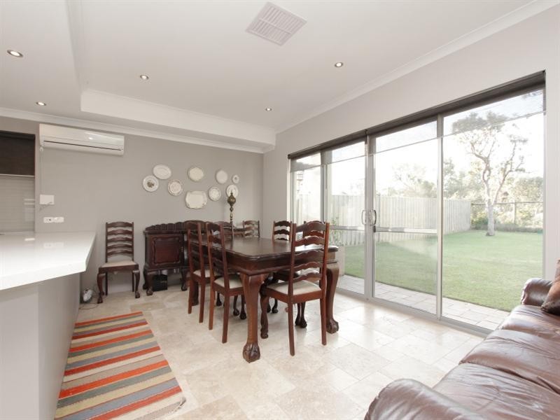 14 Fewson Turn, Ellenbrook WA 6069