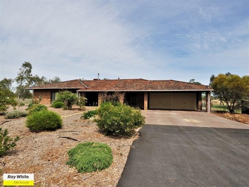 11 Scrivner Road, Herne Hill WA 6056