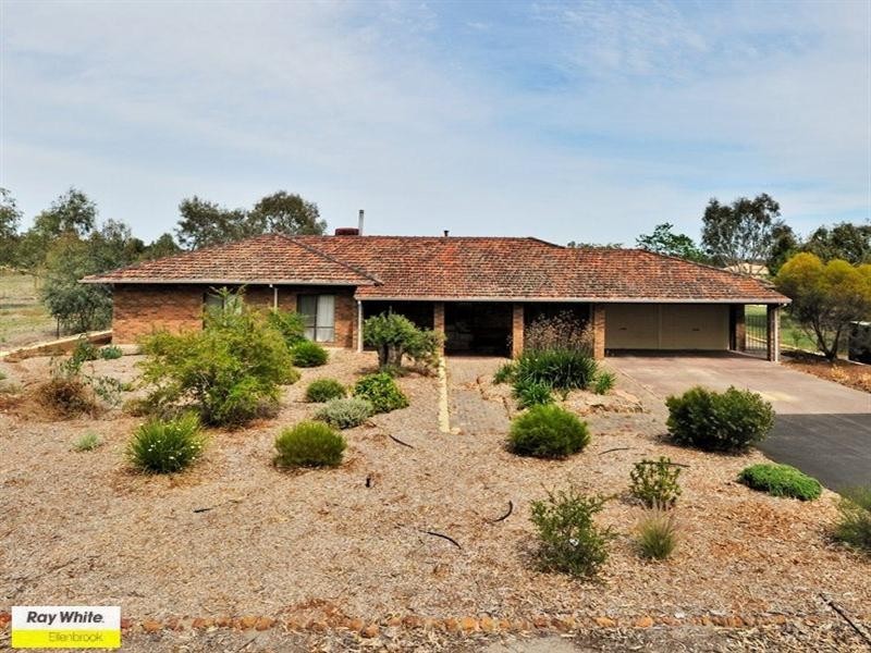 11 Scrivner Road, Herne Hill WA 6056