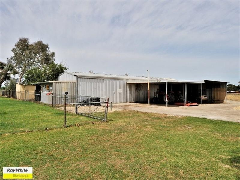 11 Scrivner Road, Herne Hill WA 6056