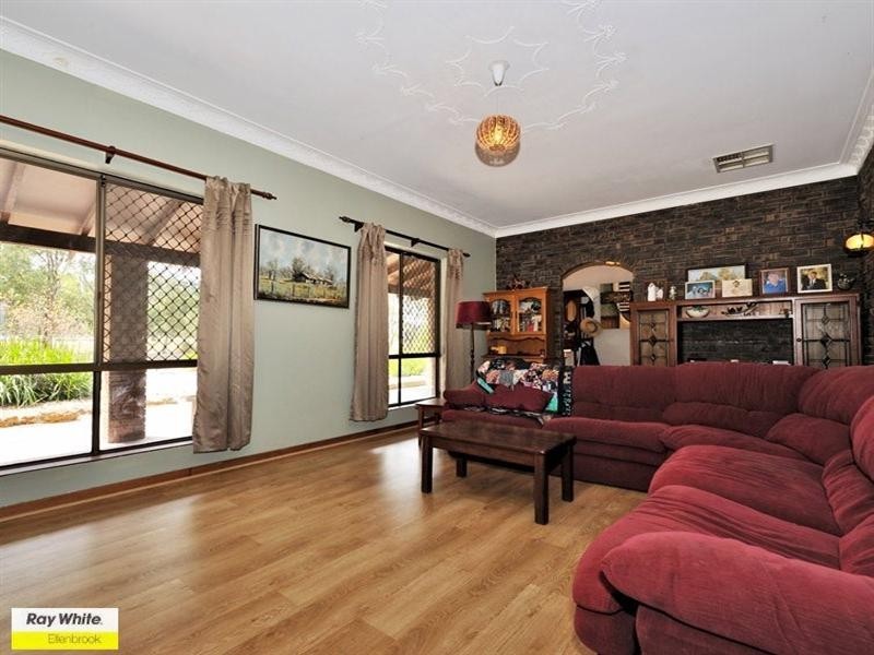 11 Scrivner Road, Herne Hill WA 6056