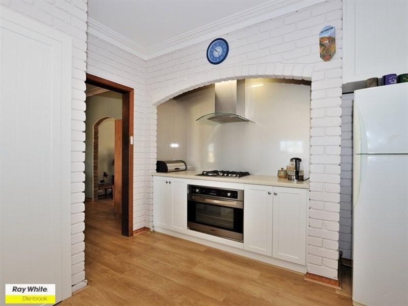 11 Scrivner Road, Herne Hill WA 6056