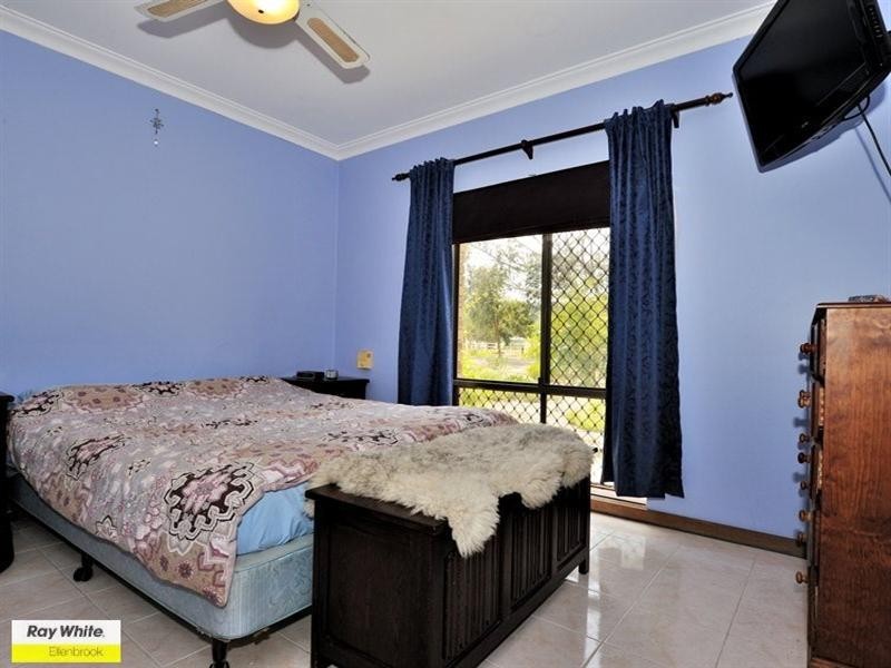 11 Scrivner Road, Herne Hill WA 6056