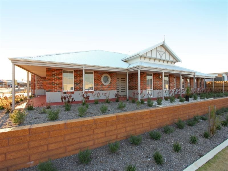 5 Badminton Cross, The Vines WA 6069