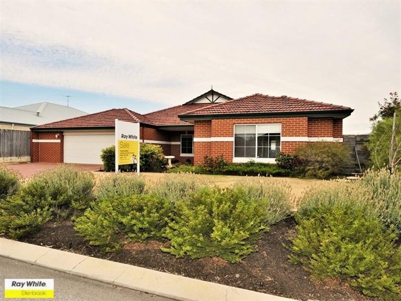 6 Petworth Drive, The Vines WA 6069