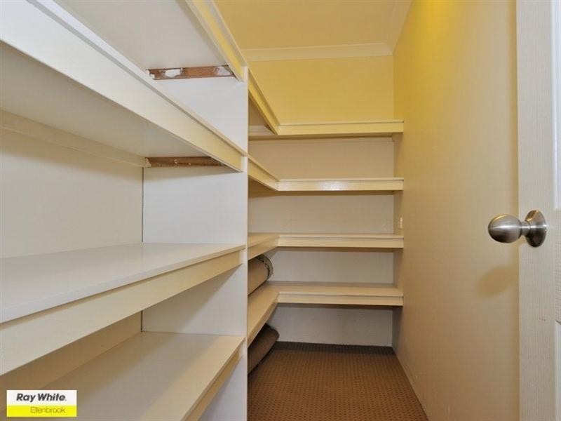 6 Petworth Drive, The Vines WA 6069