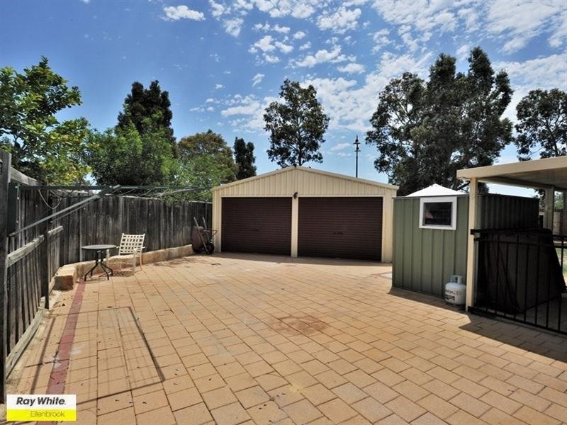 11 Merlot Court, The Vines WA 6069
