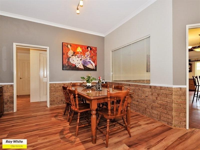 11 Merlot Court, The Vines WA 6069