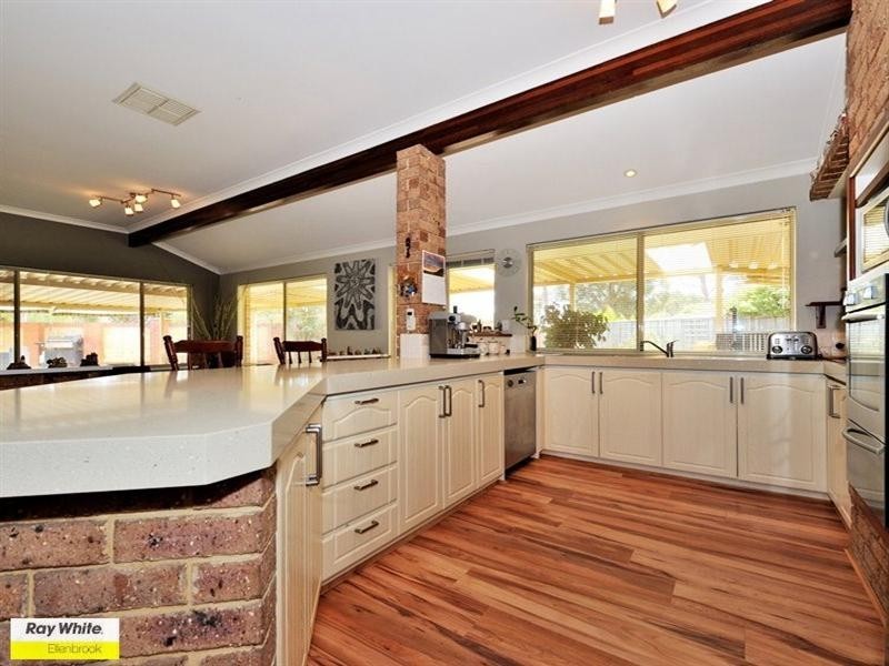 11 Merlot Court, The Vines WA 6069