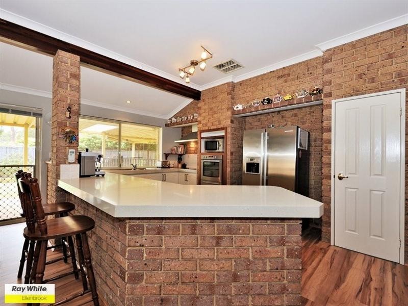 11 Merlot Court, The Vines WA 6069