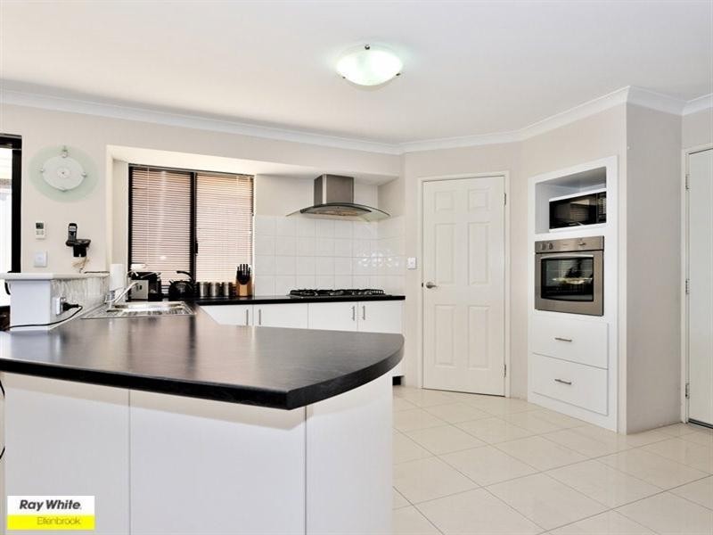 335 Millhouse Road, Aveley WA 6069