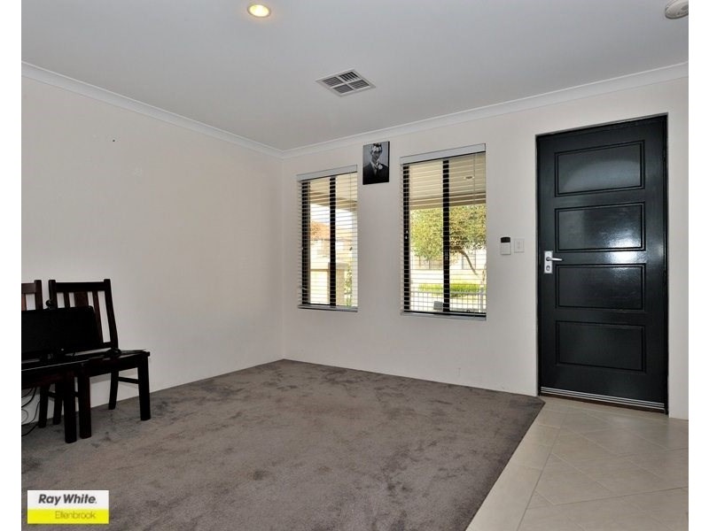 6 Oban Way, Ellenbrook WA 6069