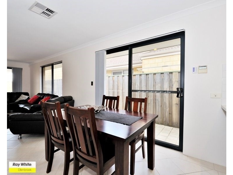 6 Oban Way, Ellenbrook WA 6069