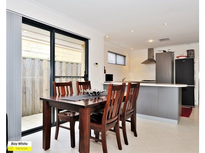 6 Oban Way, Ellenbrook WA 6069