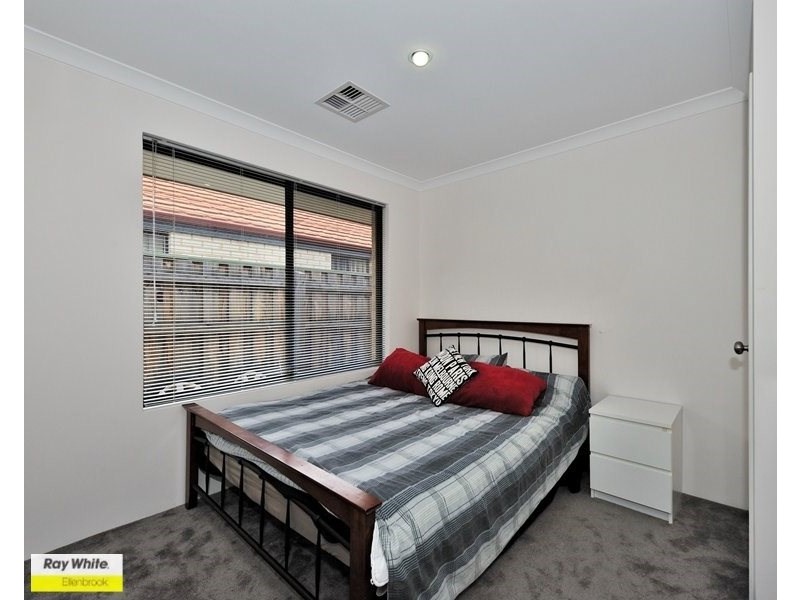 6 Oban Way, Ellenbrook WA 6069