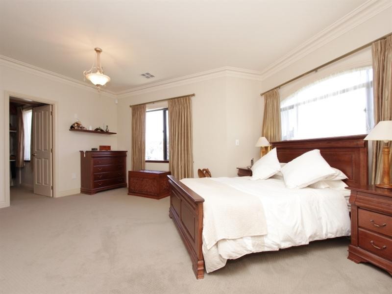 22 Moulton Trail, Ellenbrook WA 6069