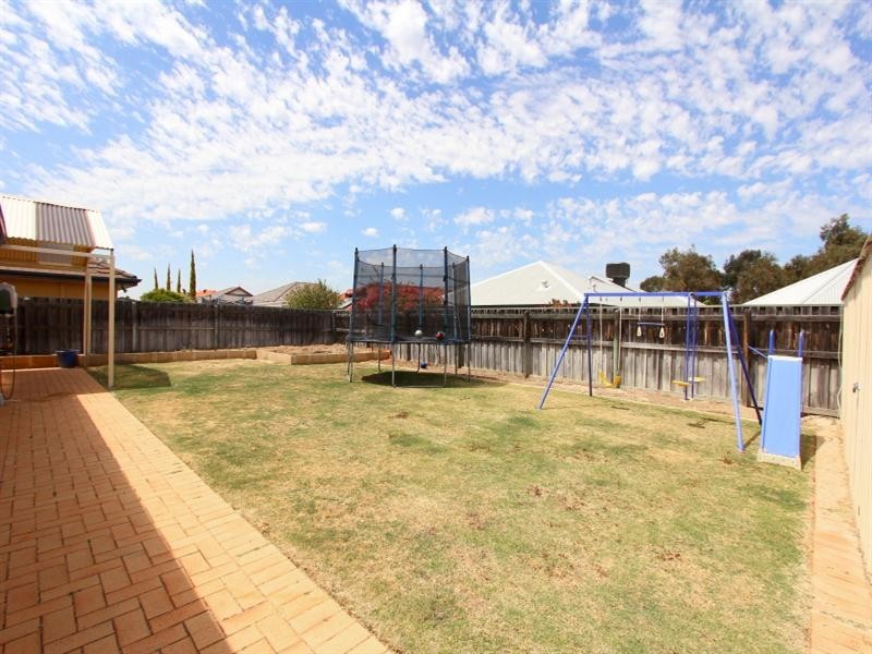 22 Granesse Drive, Ellenbrook WA 6069